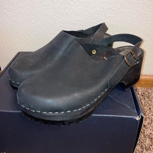 Black leather clogs wooden heel made in Sweden sz 10